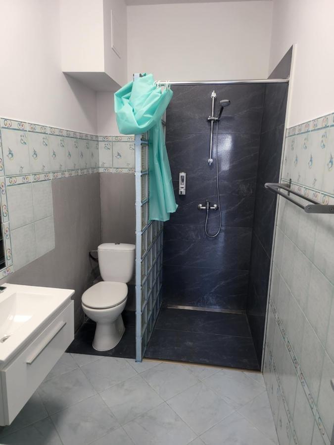 Rooms4Rest Wiertnicza - Private Rooms For Tourists - Atr Consulting Sp, Z O,O, Варшава Экстерьер фото